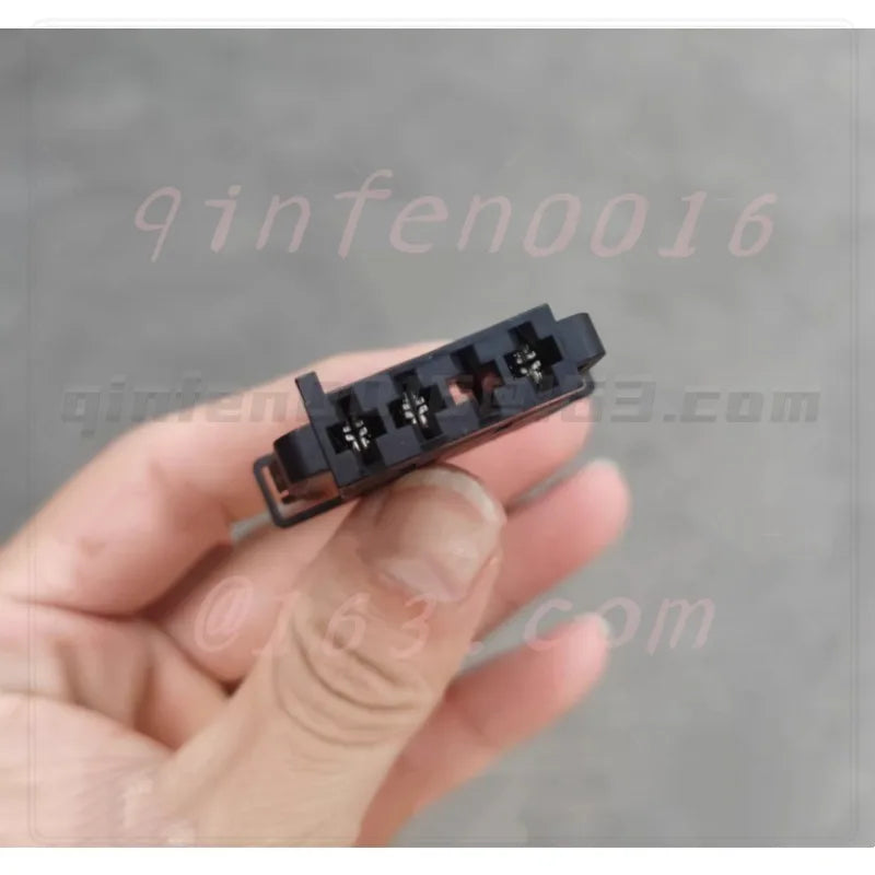 For BMW Blower Resistance Plug Adapter Suitable E90 E92 318 320