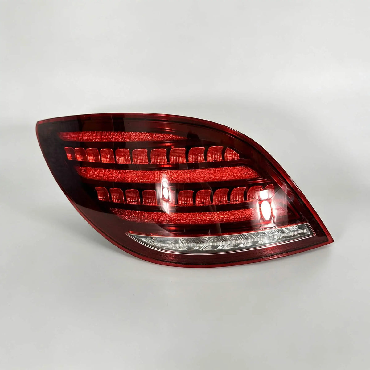 For Mercedes Benz R-class W251 Plug Play Taillights 2010 2017
