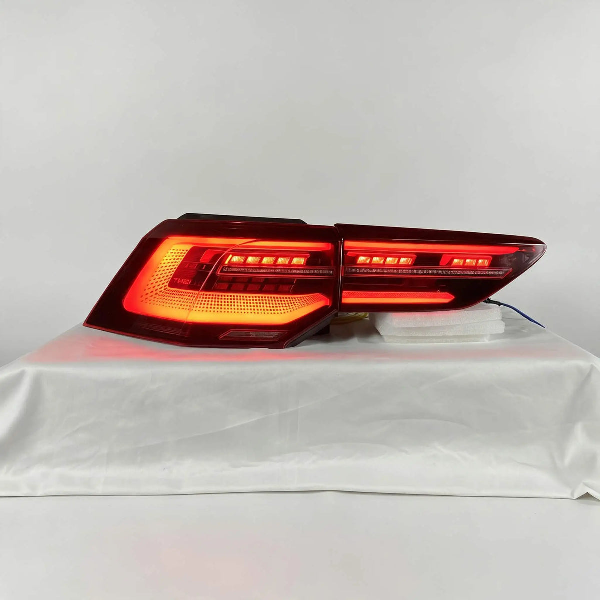 For Volkswagen Touareg LED Taillights 2019-2023 Parts Lighting