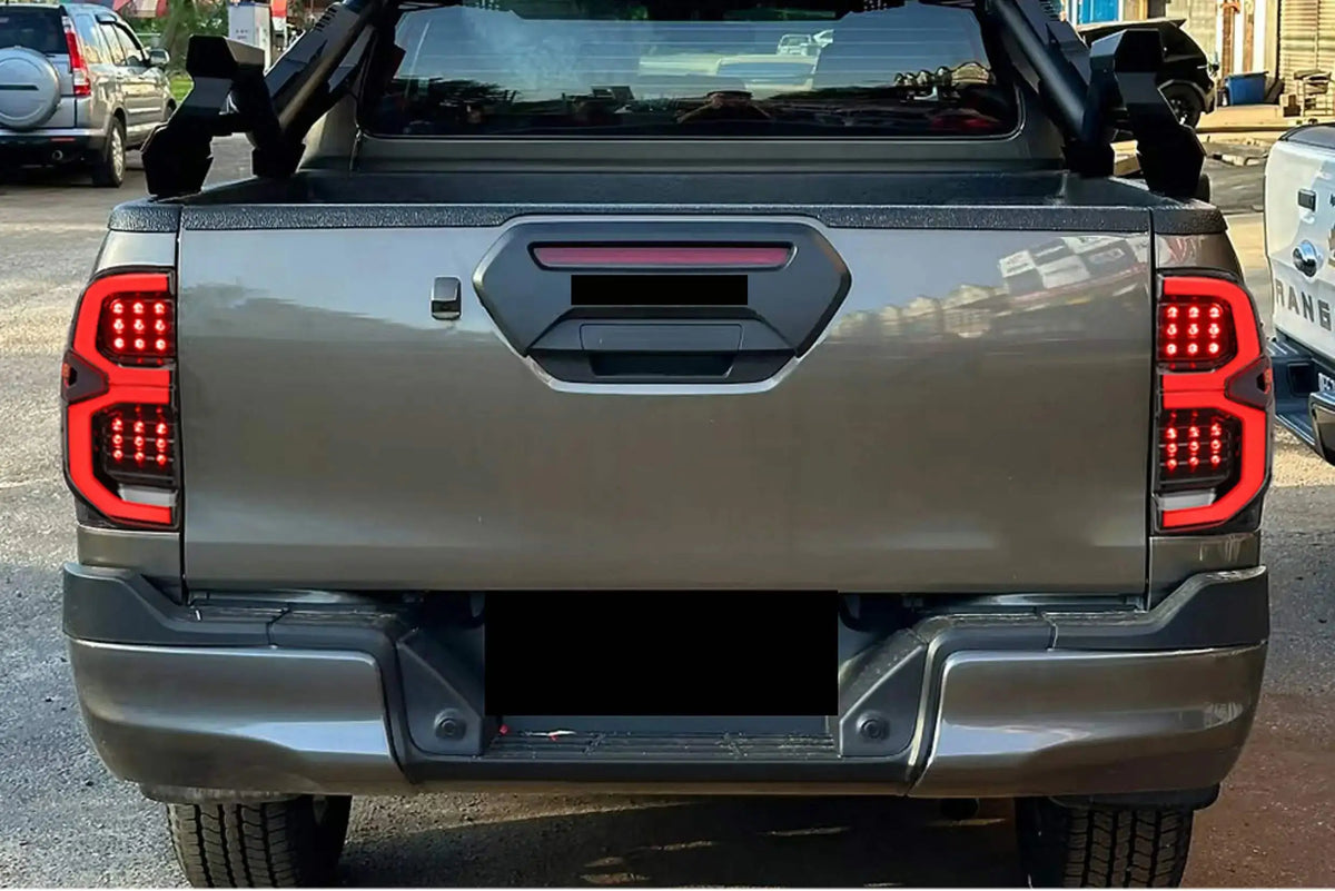 For 15-25 Toyota Hilux Hilux Modified Suitable Taillights All
