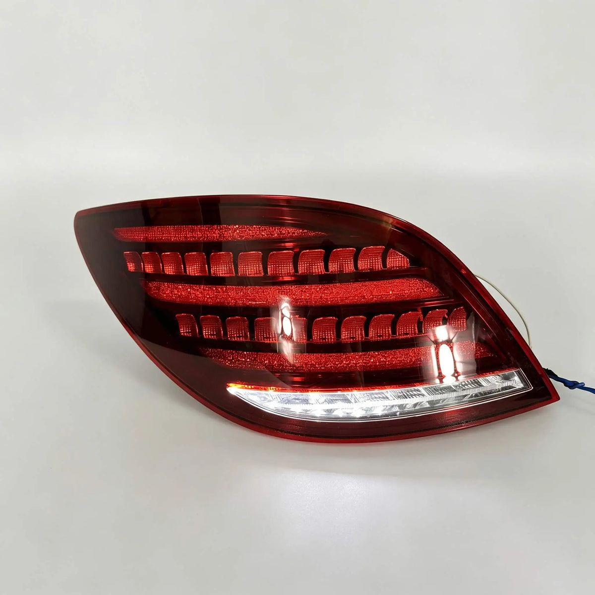 For Mercedes Benz R-class W251 Taillights 2009-2017 Parts Drl