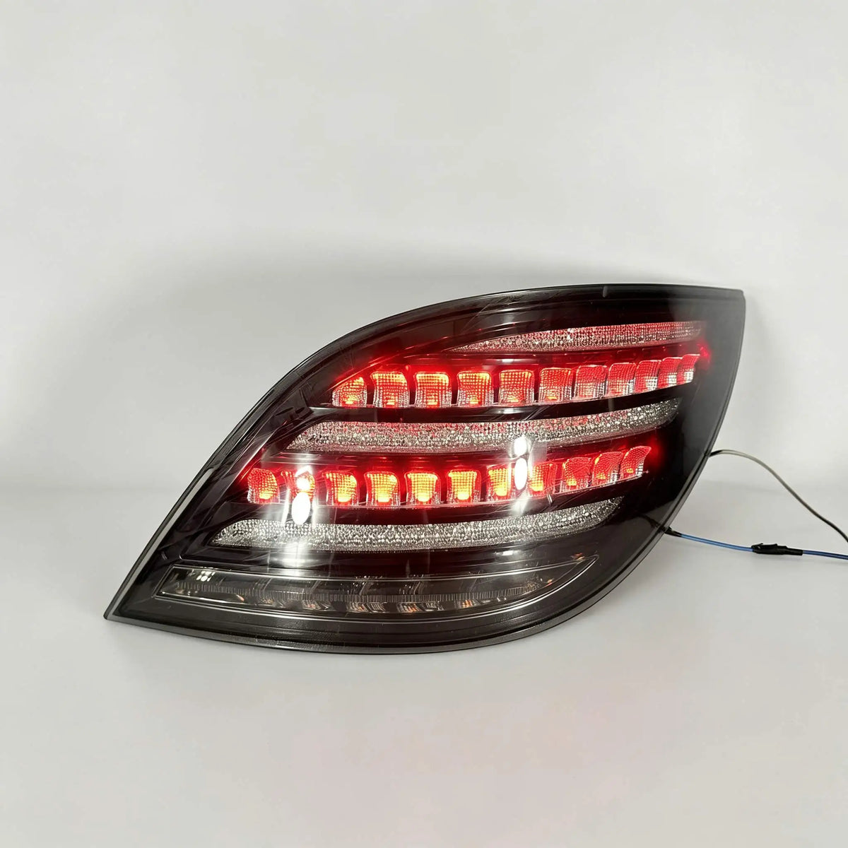 For Mercedes Benz R-class W251 Taillights 2009-2017 Parts Drl