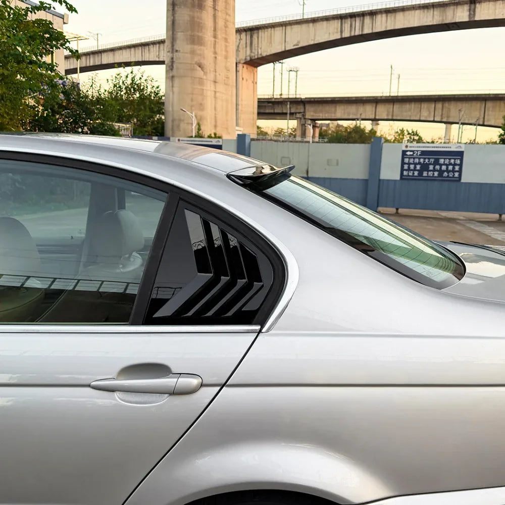 For BMW 3 Series E46 four-door 1998-2005 Rear Window Triangular