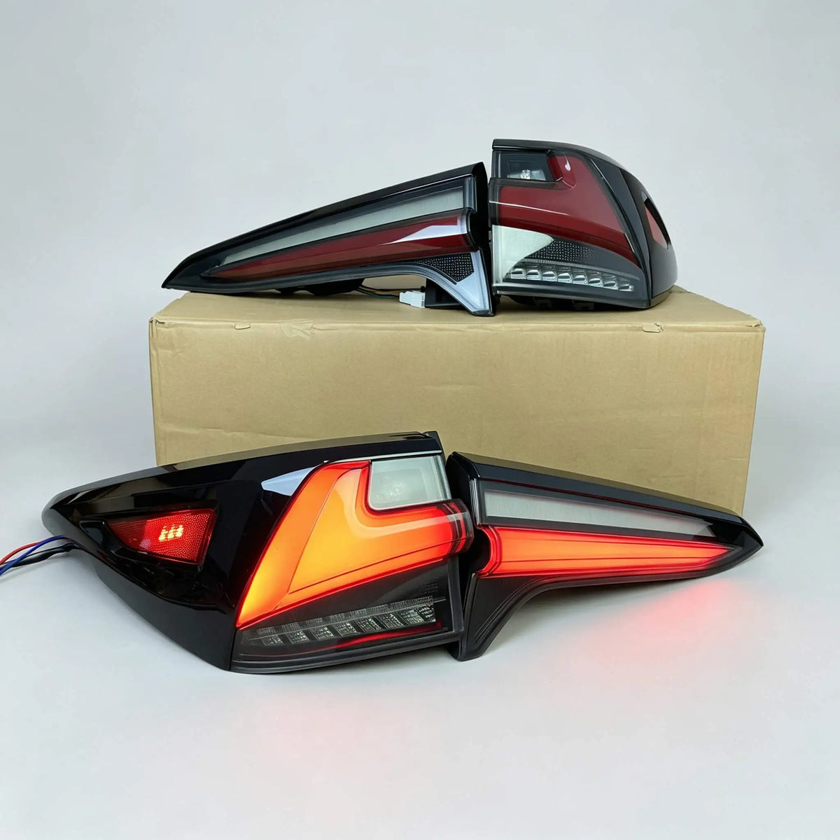 For Toyota Pathfinder 2016-2021 Fortuner Taillight Assembly