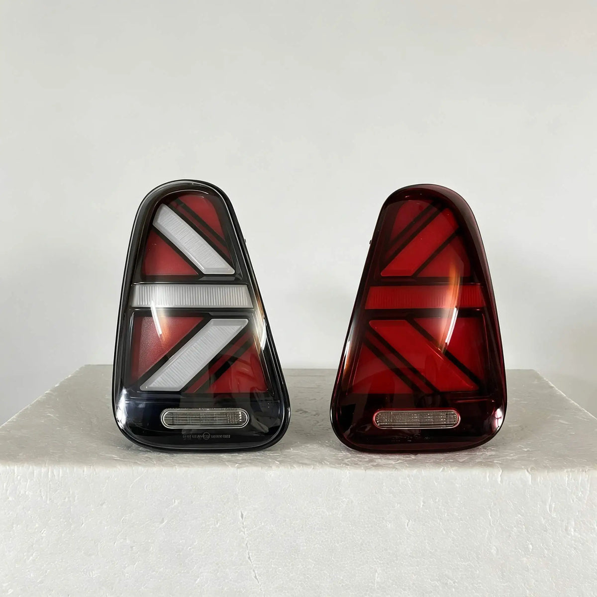 For BMW MINI Cooper R50 R52 R53 Taillights 2000-2006 Sequential