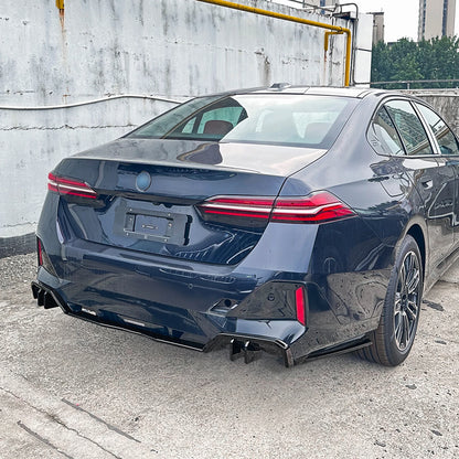 For BMW 5 Series I5 G60 Gloss Black Carbon Fiber Look Rear