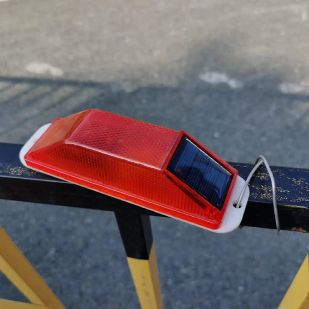Warning Solar Waterproof Super Bright Flashing Beacon