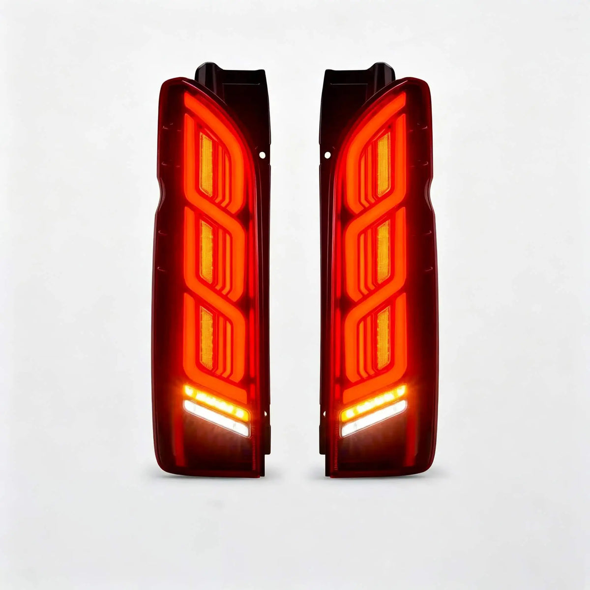 For Toyota Hiace's Latest Taillight Assembly Hiace 2005-2019