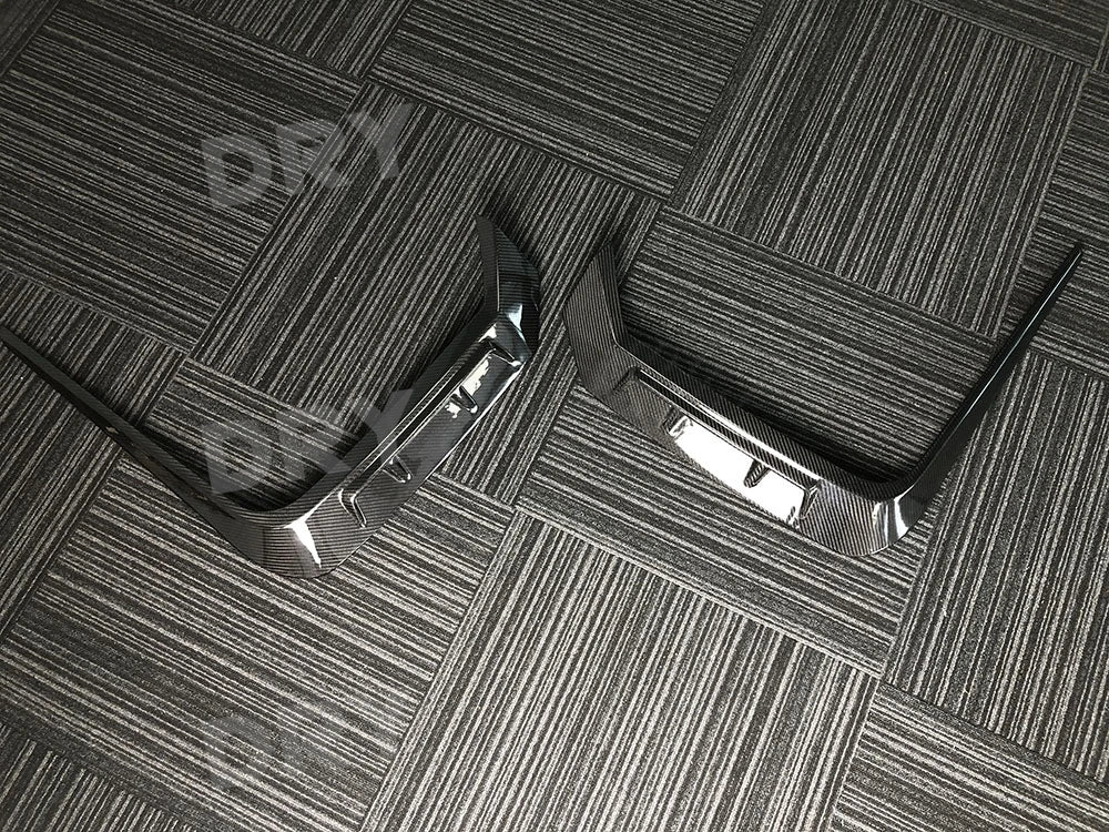 For BMW G70 2023+ Dry Carbon Fiber Front Bumper Air Vent Trim