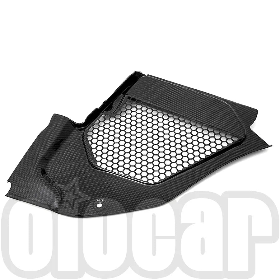 For BMW F91 F92 F93 M8 Oiomotors pre-preg Dry Carbon Fiber Cowl